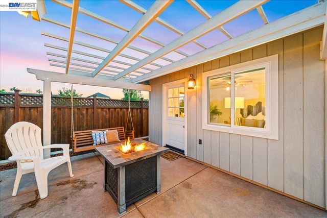 1228 Shelburne Rd, Livermore, CA 94551