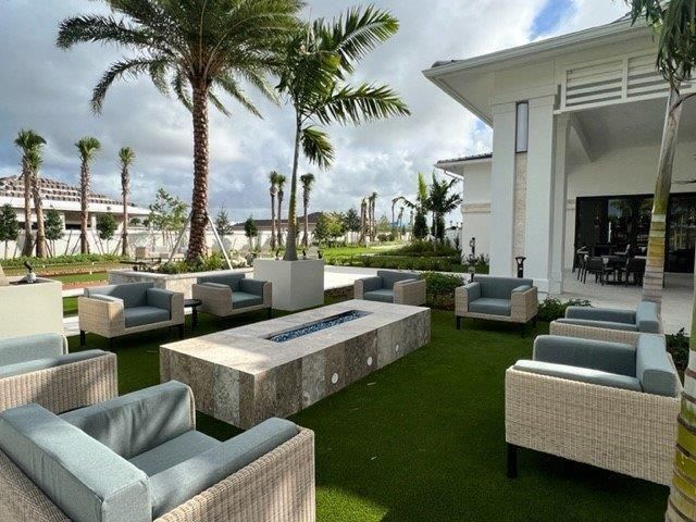 10186 Timber Creek Way, Palm Beach Gardens, FL 33412