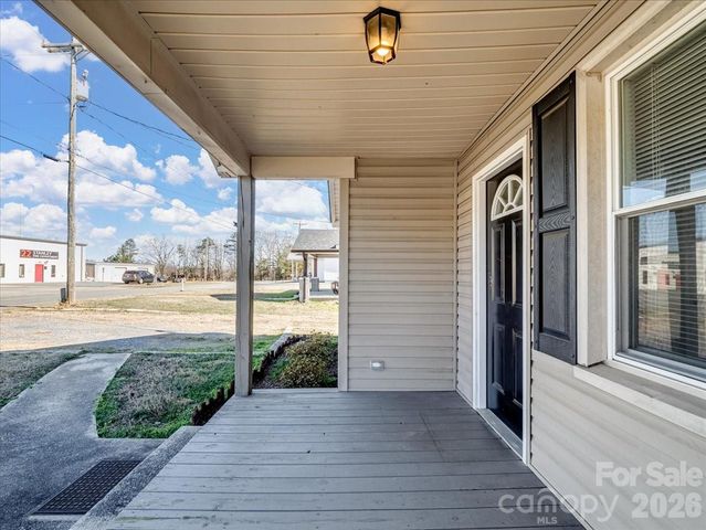 200 Blacksnake Road, Stanley, NC 28164