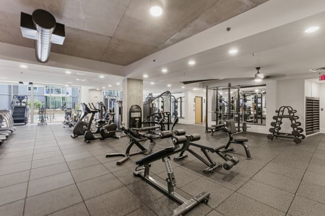 600 12th Ave S Apt 430, Nashville, TN 37203