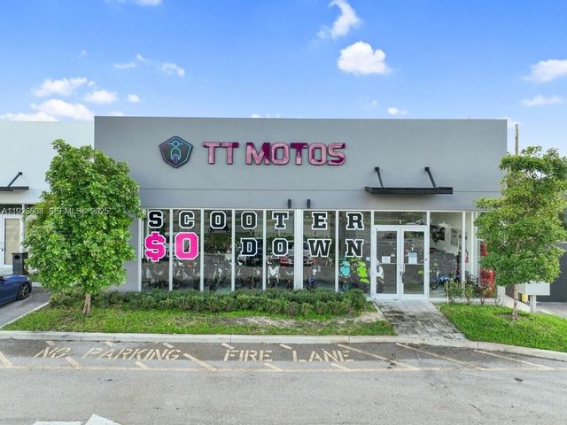 4250 W Hallandale Beach Blvd 1, Pembroke Park, FL 33023