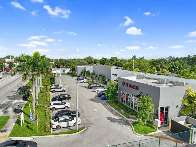 4250 W Hallandale Beach Blvd 1, Pembroke Park, FL 33023