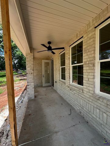 3 Pleasant Oaks Drive, Perry, GA 31069