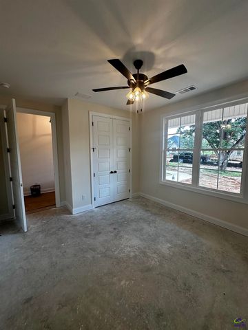 3 Pleasant Oaks Drive, Perry, GA 31069