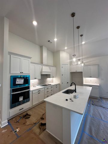 3 Pleasant Oaks Drive, Perry, GA 31069