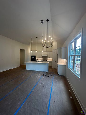 3 Pleasant Oaks Drive, Perry, GA 31069