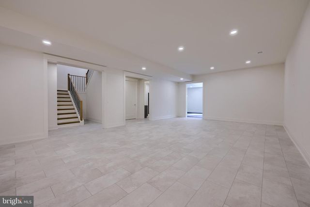 11 SAILFISH DR, Mechanicsburg, PA 17050