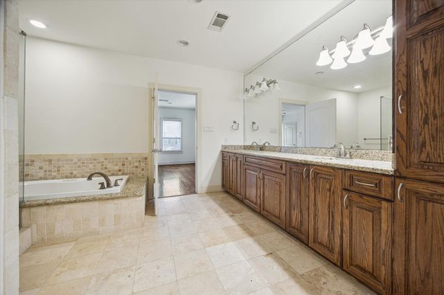 1909 W Lamar Street, Houston, TX 77019