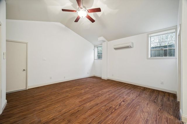 1909 W Lamar Street, Houston, TX 77019