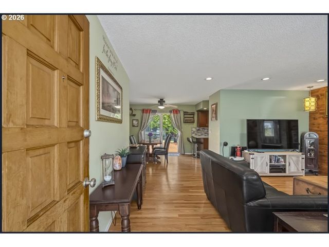 1137 Se 224TH Ave, Gresham, OR 97030