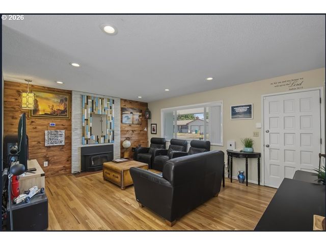 1137 Se 224TH Ave, Gresham, OR 97030