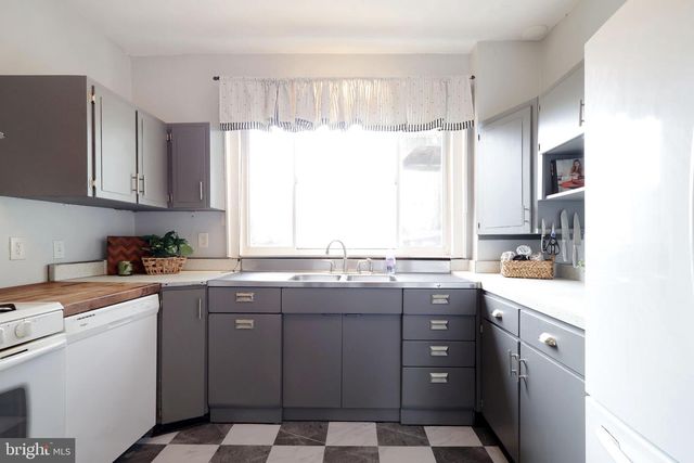 901 BELMONT AVE, Tyrone, PA 16686