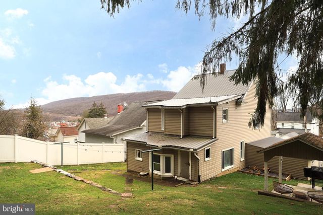 901 BELMONT AVE, Tyrone, PA 16686