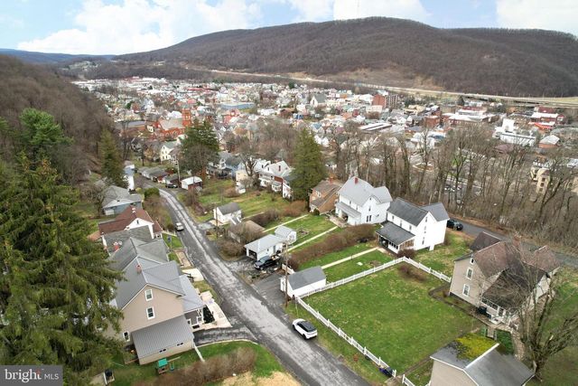 901 BELMONT AVE, Tyrone, PA 16686