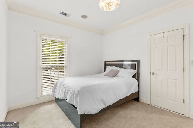 5452 Wentworth Street, Sandy Springs, GA 30342