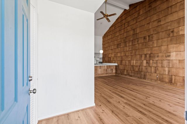 49 April Point Drive N, Conroe, TX 77356