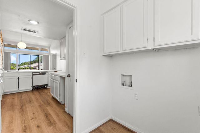 49 April Point Drive N, Conroe, TX 77356