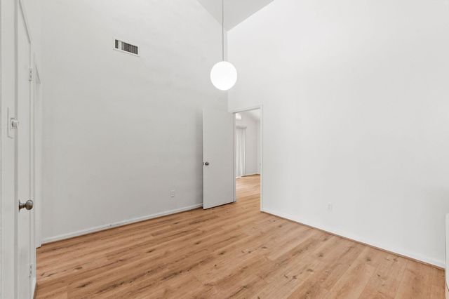 49 April Point Drive N, Conroe, TX 77356