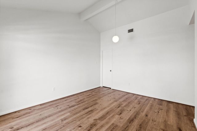 49 April Point Drive N, Conroe, TX 77356