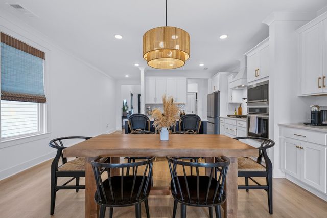 690 Conifer Dr, Spring Hill, TN 37174