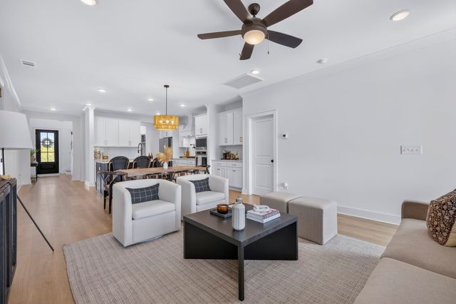 690 Conifer Dr, Spring Hill, TN 37174