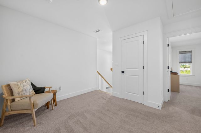 690 Conifer Dr, Spring Hill, TN 37174