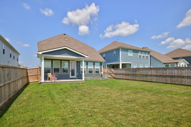 690 Conifer Dr, Spring Hill, TN 37174