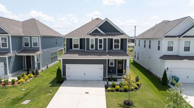 690 Conifer Dr, Spring Hill, TN 37174