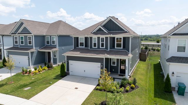 690 Conifer Dr, Spring Hill, TN 37174