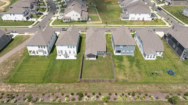 690 Conifer Dr, Spring Hill, TN 37174
