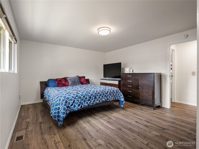 2103 SW 306th Place, Federal Way, WA 98023