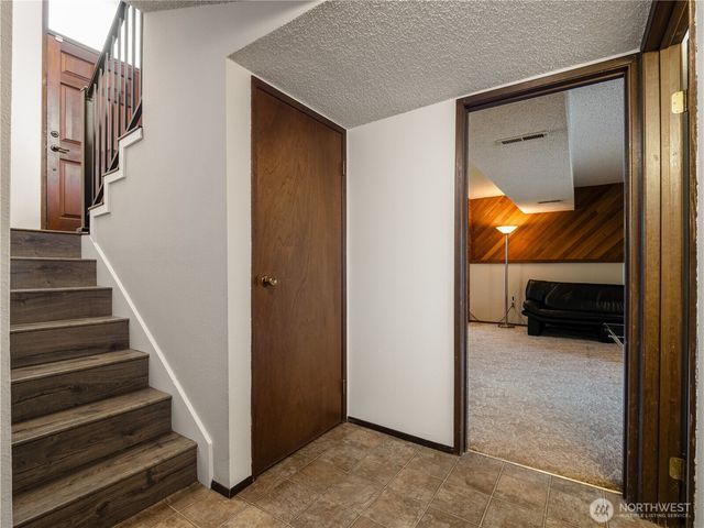 2103 SW 306th Place, Federal Way, WA 98023