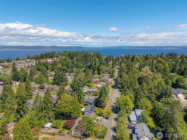 2103 SW 306th Place, Federal Way, WA 98023