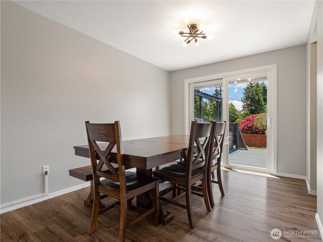 2103 SW 306th Place, Federal Way, WA 98023