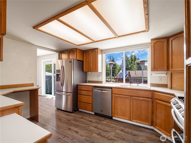 2103 SW 306th Place, Federal Way, WA 98023