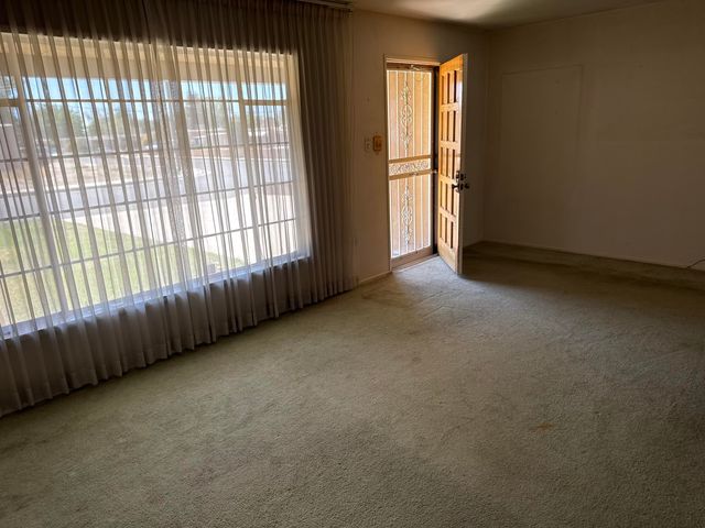 8101 Aspen Avenue NE, Albuquerque, NM 87110