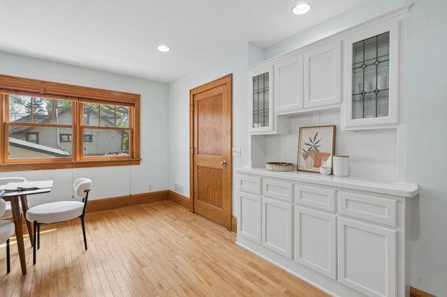 1984 Princeton Avenue, Saint Paul, MN 55105