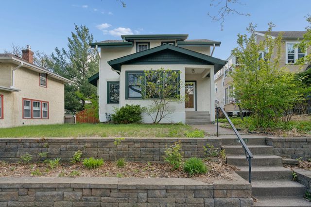 1984 Princeton Avenue, Saint Paul, MN 55105