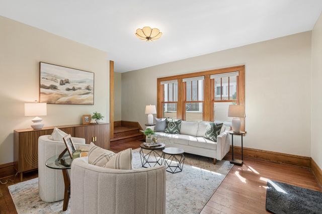 1984 Princeton Avenue, Saint Paul, MN 55105