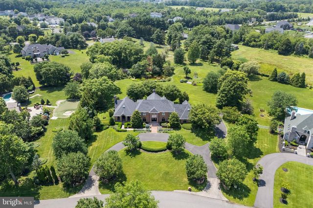 712 KIMBERLY DR, Moorestown, NJ 08057