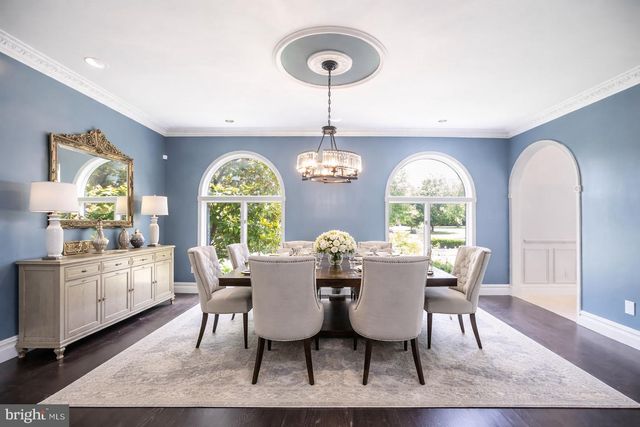 712 KIMBERLY DR, Moorestown, NJ 08057