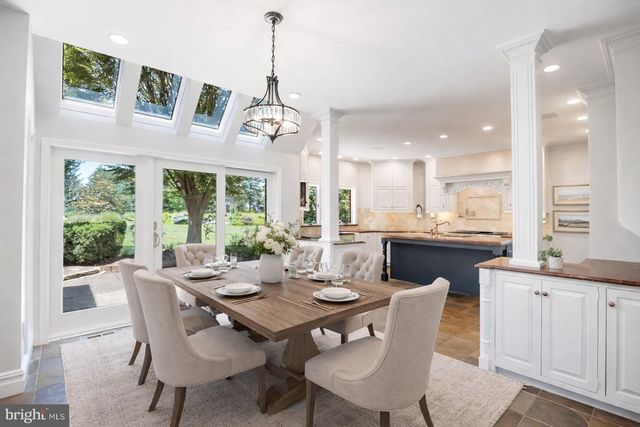 712 KIMBERLY DR, Moorestown, NJ 08057