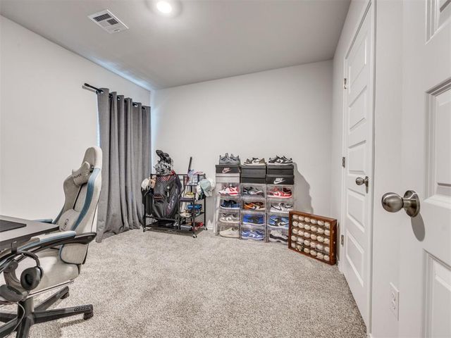 9504 NW 115th Street, Yukon, OK 73099