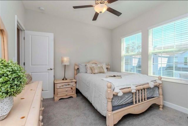 6827 CITRUS CREEK LANE, Tampa, FL 33625