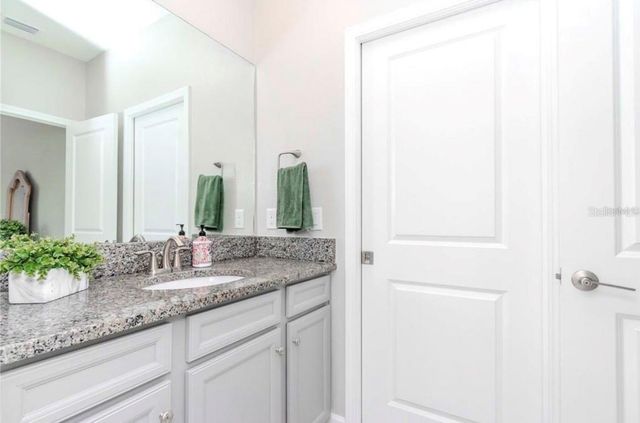 6827 CITRUS CREEK LANE, Tampa, FL 33625