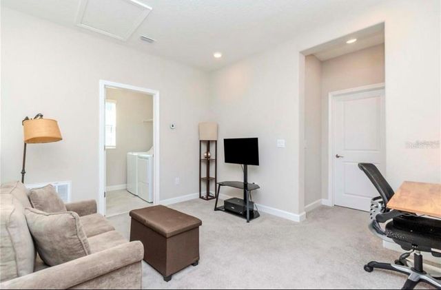 6827 CITRUS CREEK LANE, Tampa, FL 33625