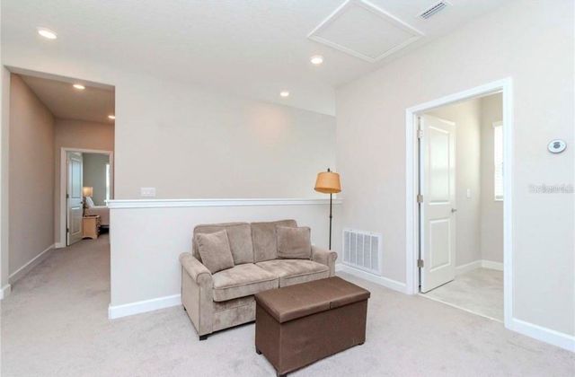 6827 CITRUS CREEK LANE, Tampa, FL 33625