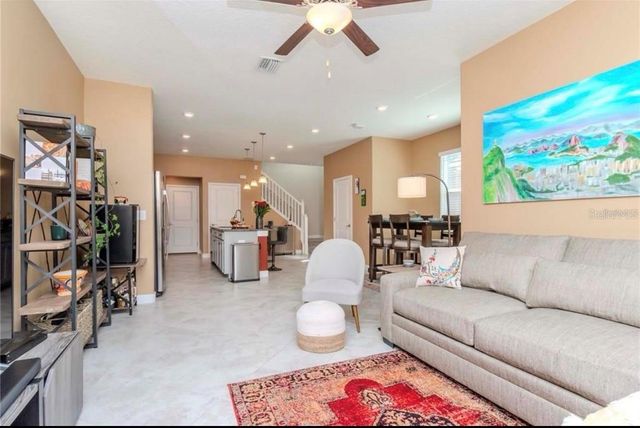 6827 CITRUS CREEK LANE, Tampa, FL 33625