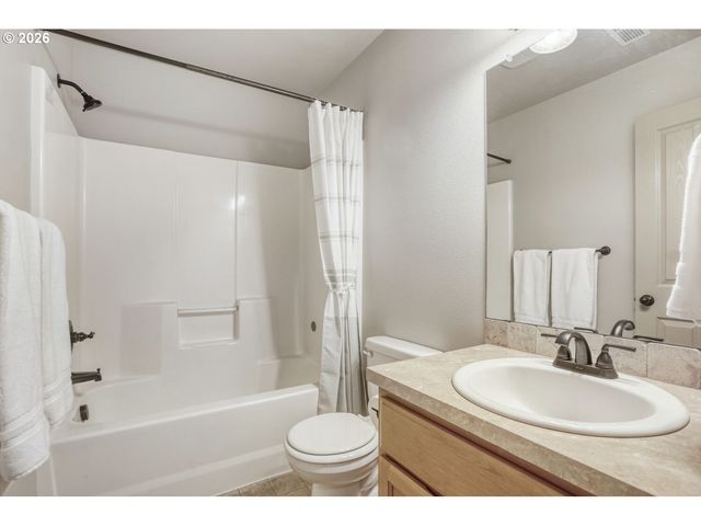 1402 Ne 71ST Dr, Vancouver, WA 98665