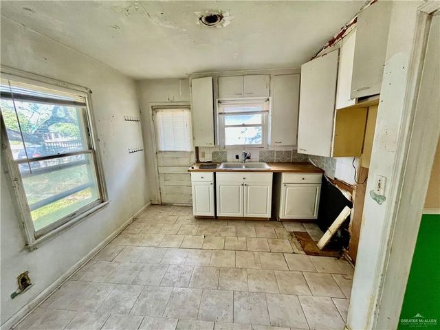 548 Villa Verde Drive, Brownsville, TX 78521